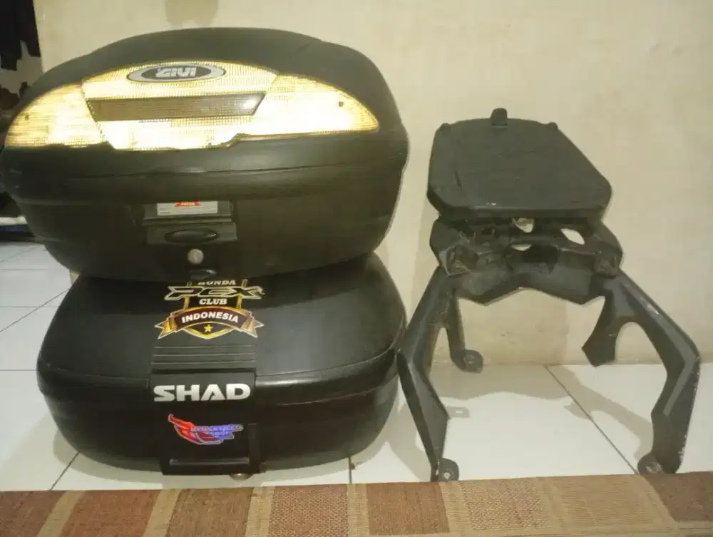 Dijual brecket box ADV 160 merk GIVI + Box