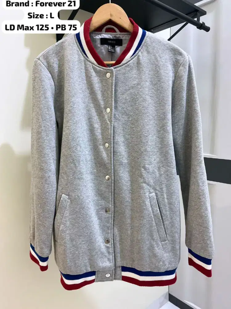 Like new sweater Forever21 Size L