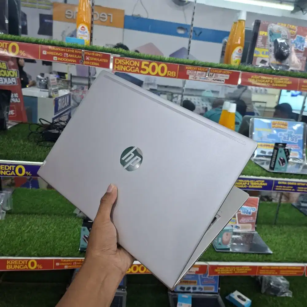 Promo kredit laptop cuma KTP saja// free accessories dan aplikasi .