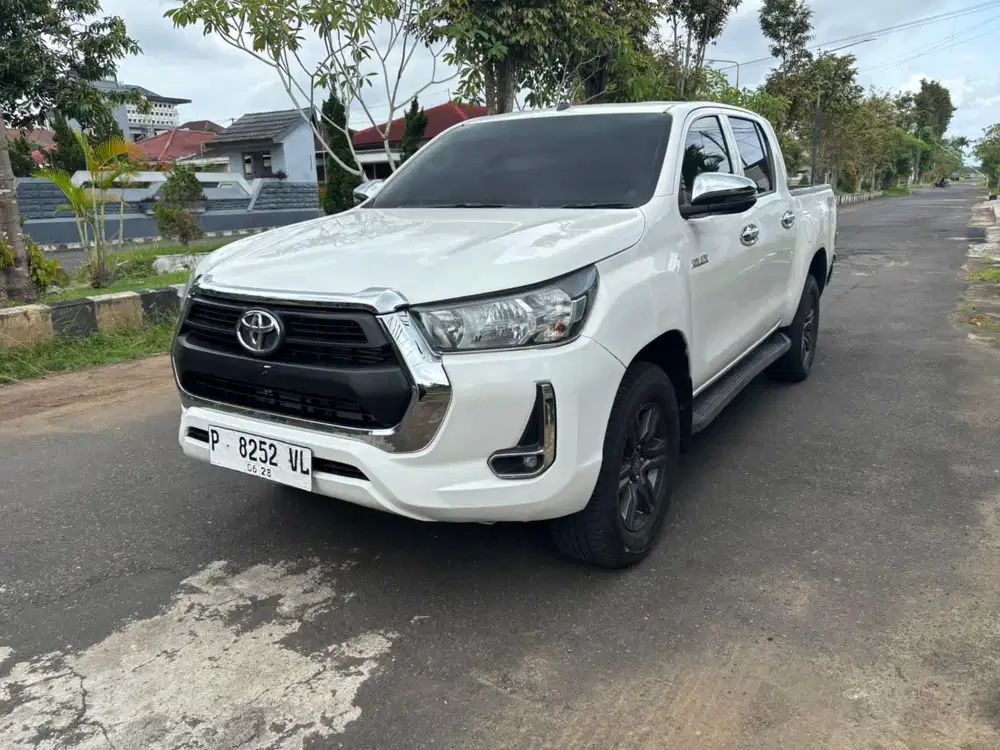 Toyota Hilux G 2023 4x4 Double Cabin MT Istimewa