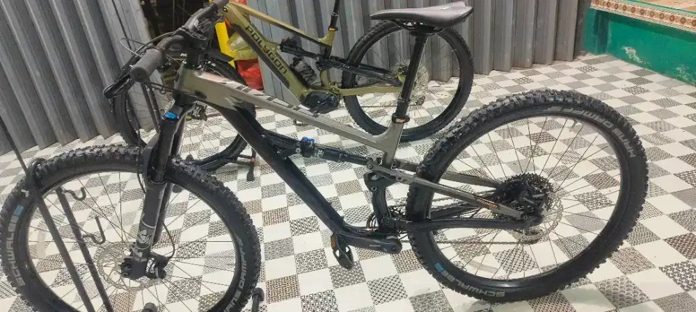 Jual sepeda polygon MTB Zizkiu T8 thun 2025