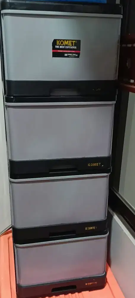 Laci plastik 4 susun kondisi bagus