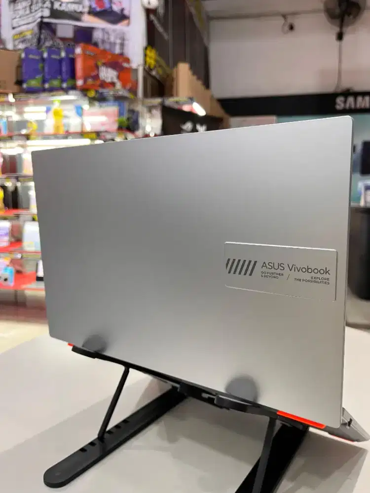 Laptop ASUS Intel Core i3 Ram 8GB Cocok untuk editing & multitasking