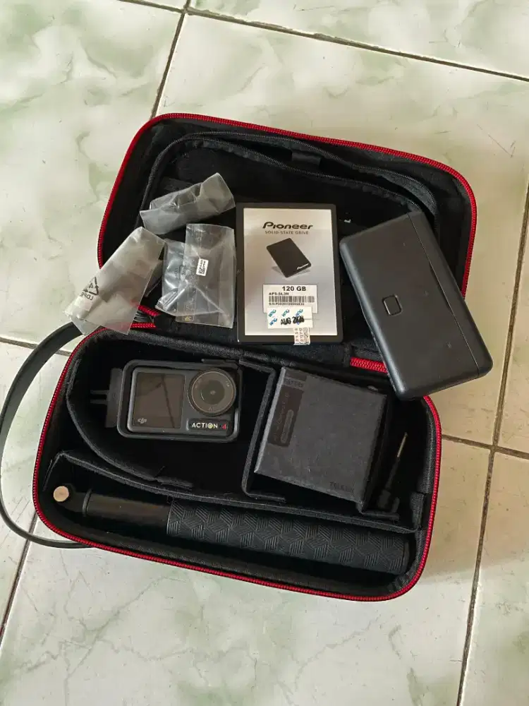 DJI OSMO 4 ADVENTURE COMBO