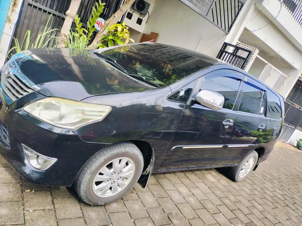 Toyota Kijang Innova 2013 Bensin