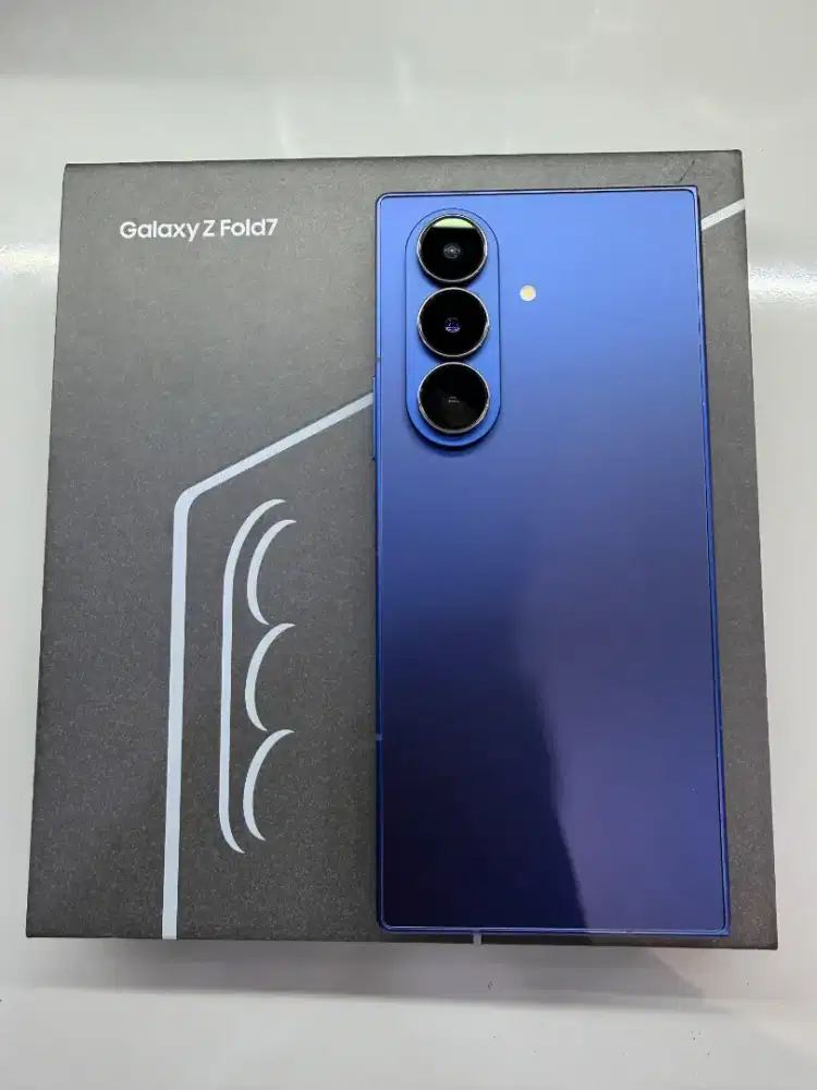 SAMSUNG ZFOLD 7  12/256