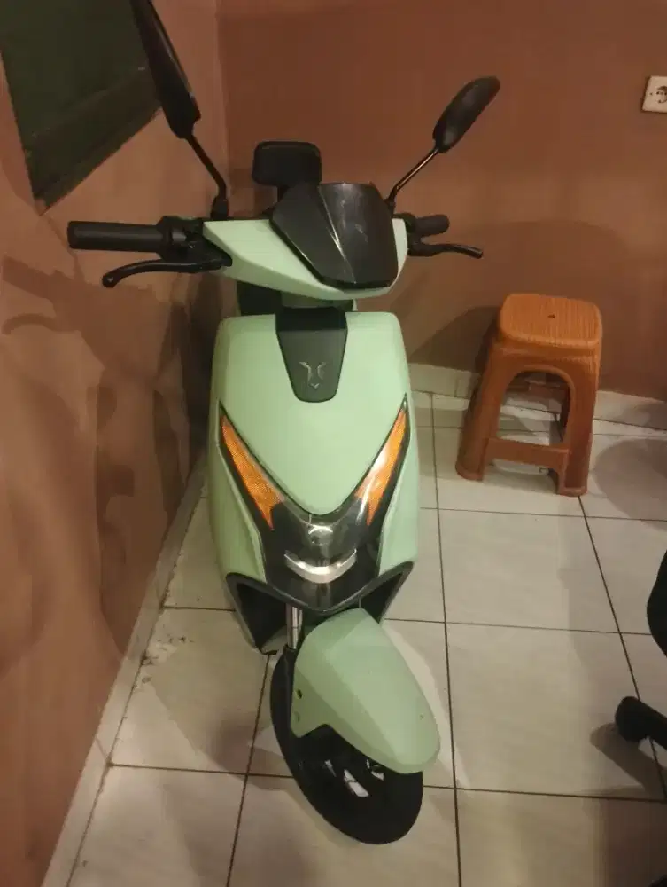 Sepeda Listrik merk UWINFLY seperti baru merk ternama