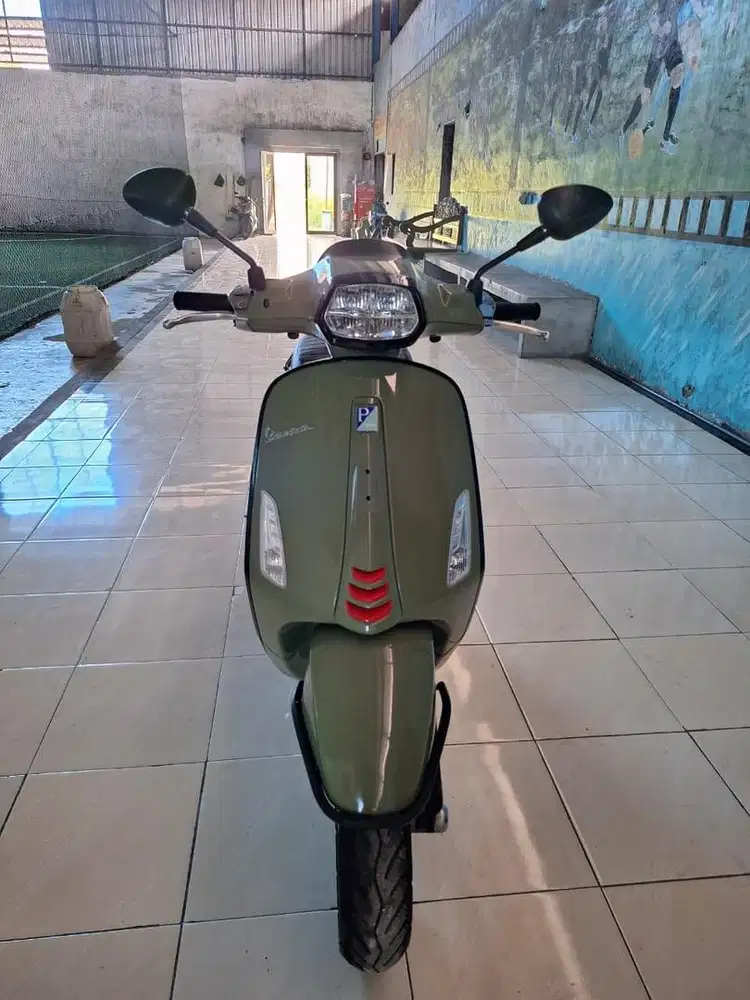Vespa sprint 1Get 150 ABS