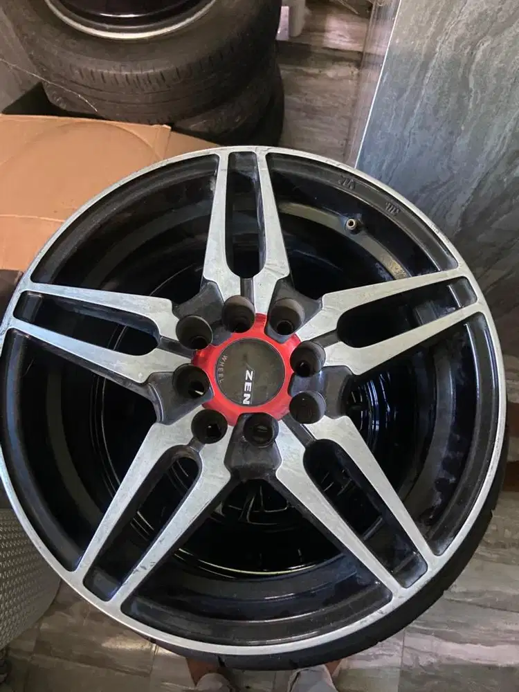Velg Mobil bekas R15