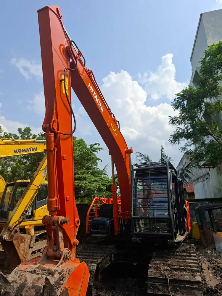 Hitachi 138 tahun 2019