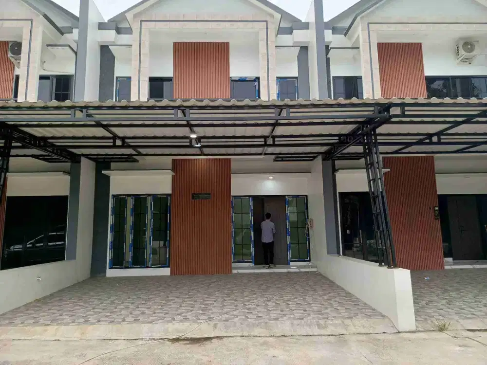 Rumah 2 lantai,siap huni,5 menit ke tol Cilangkap , Jakarta Timur