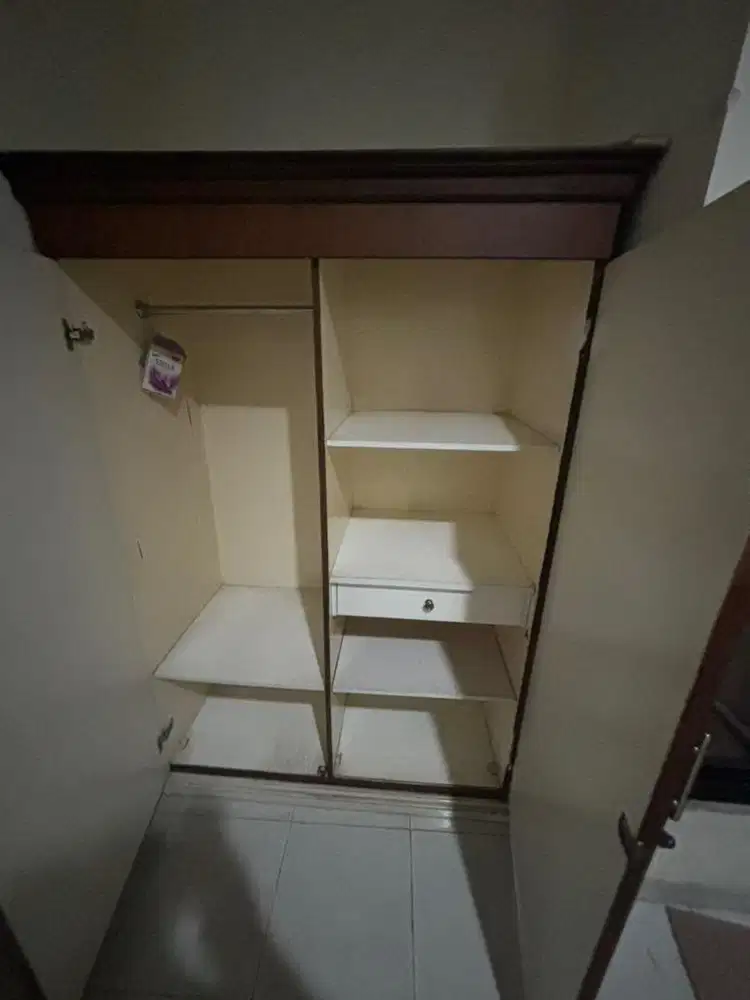 Jual Lemari Baju 2 Pintu bekas