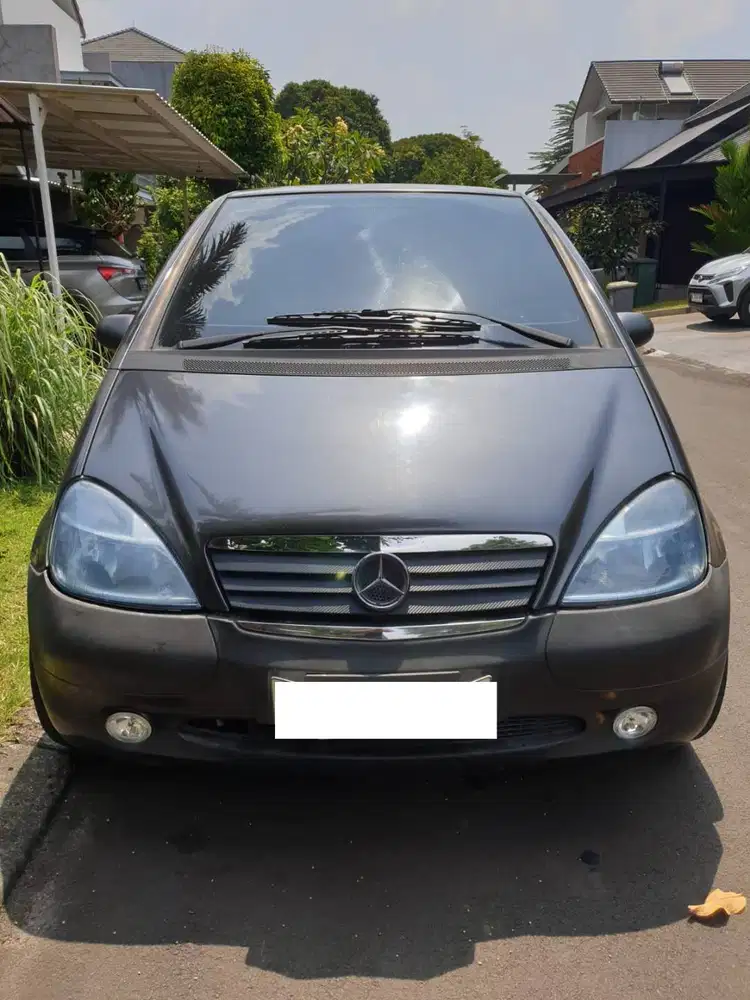 Mercedes Benz A140 (MT)