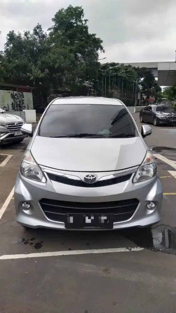 Dijual Toyota Avanza Veloz automatic 1.5 tahun 2015 milik pribadi