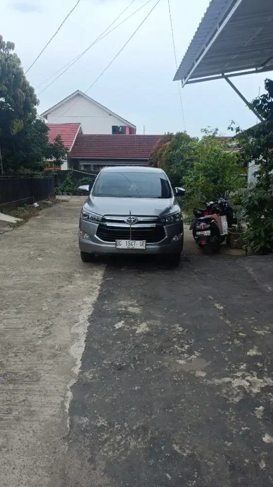 D jual mobil Innova reborn tipe v metik diesel 2019