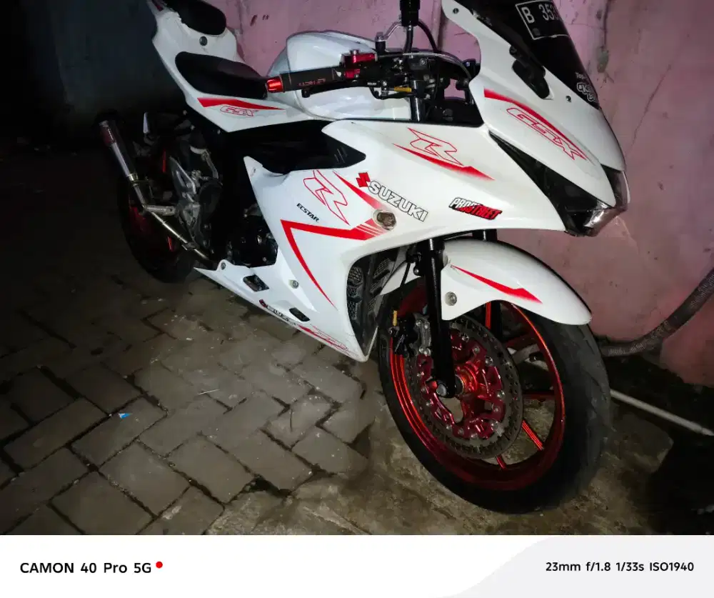 Gsx r 150 2017 warna putih