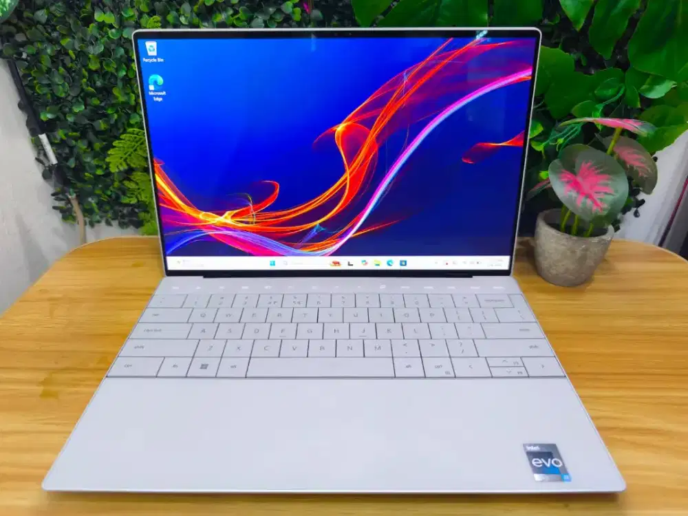 Dell XPS 9320 Ci7-1260P/RAM 16GB/SSD 512GB/13.4 3.5K OLED Ultra HD