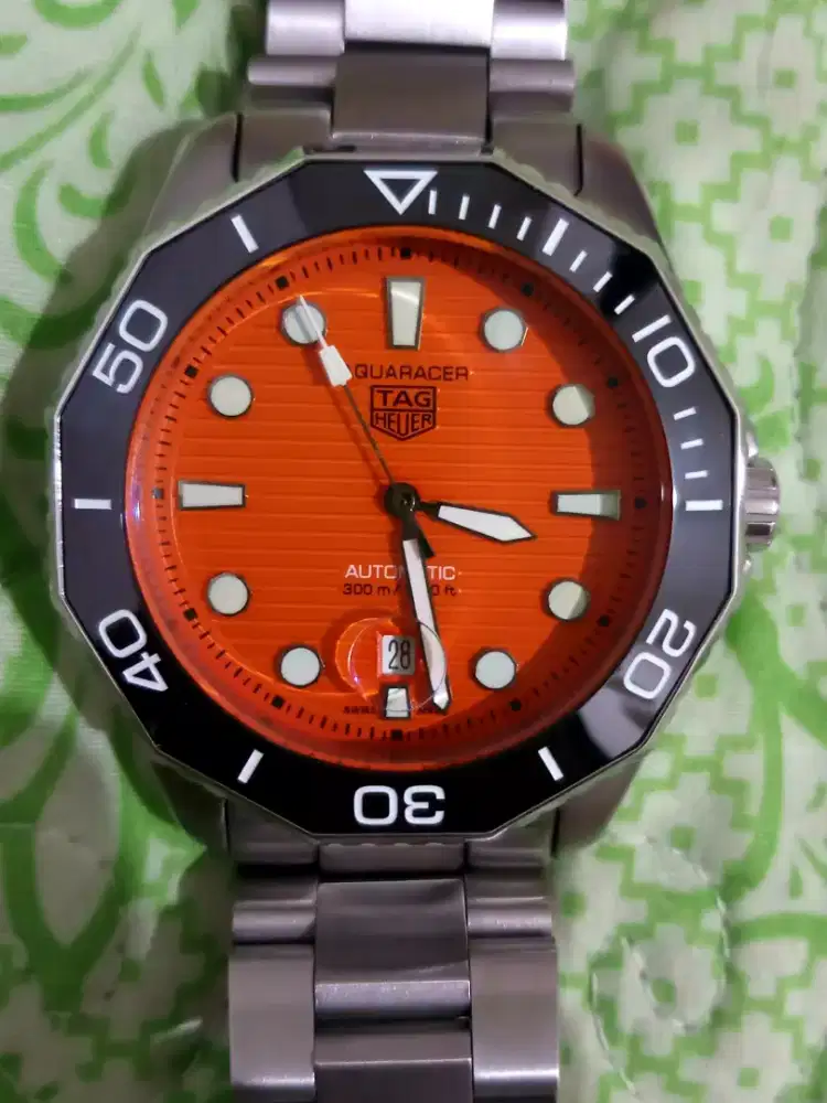 TAG HEUER Matic Aquaracer Likenew Gucci Lv Hermes Harley Rolex Bally