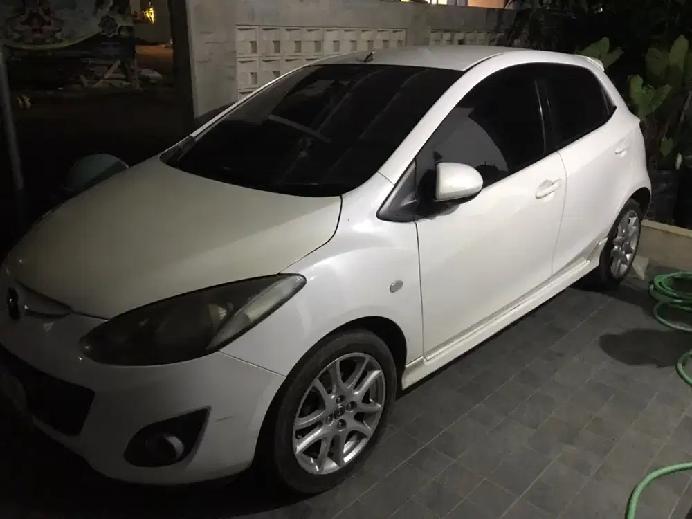 Mazda 2 2013 Bensin AT non skyactiv second