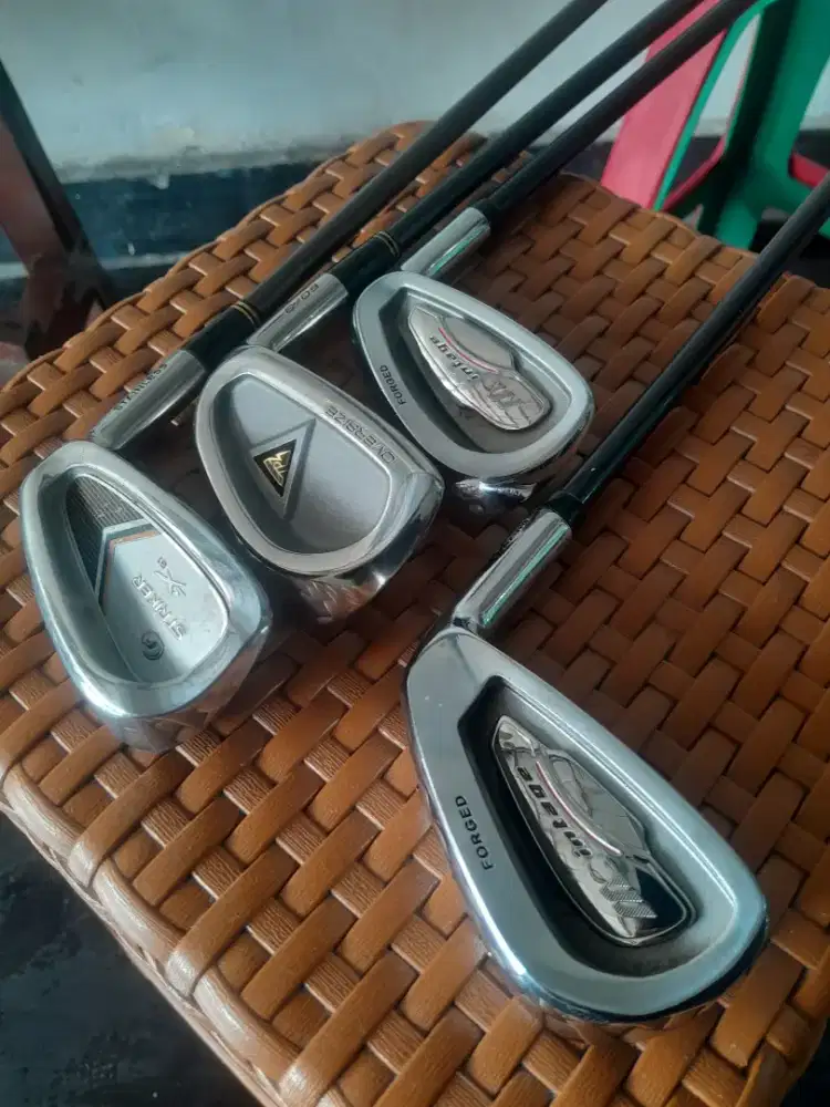Jual stik golf ada 4batang mulus nego nego