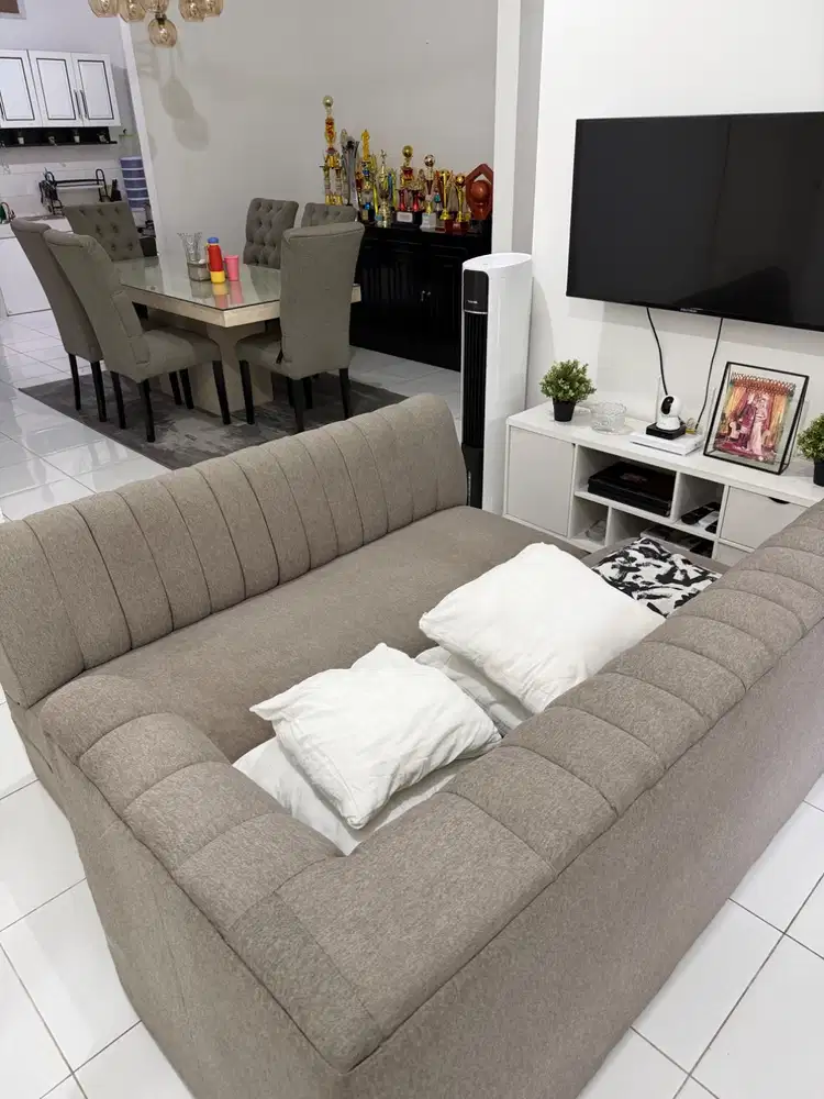 Sofa keluarga istimewa