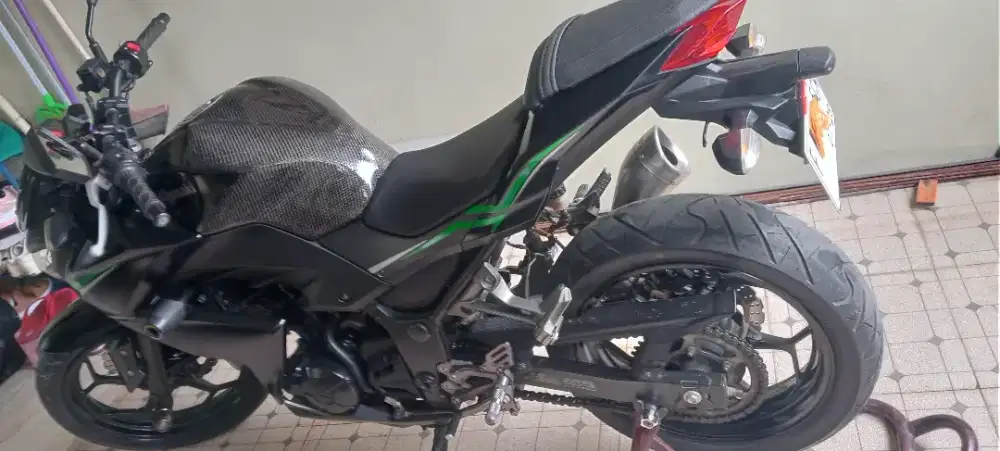 Kawasaki z 250 tangan pertama atas nama sendiri