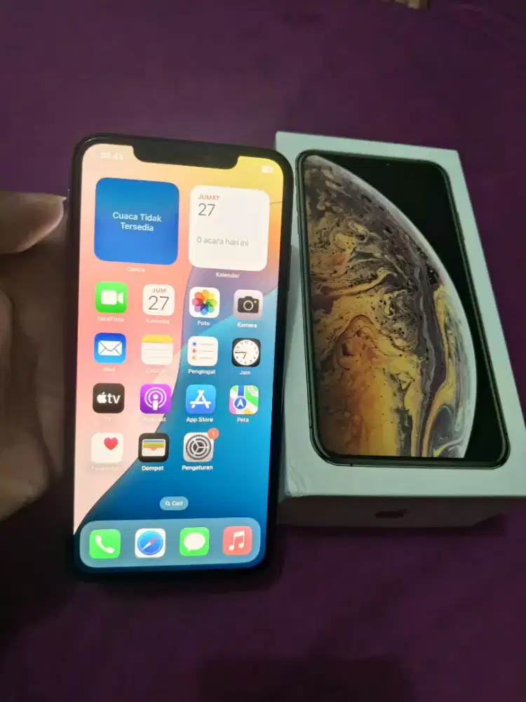 iPhone xs max 64gb inter