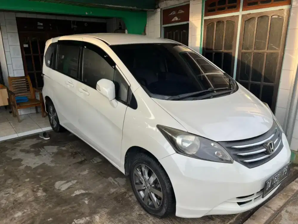 Honda freed E psd