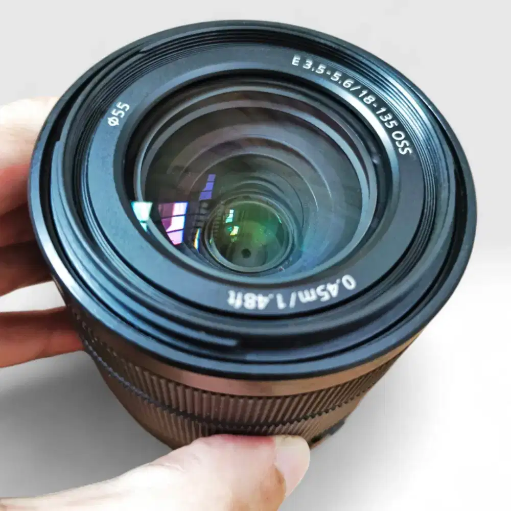 Lensa Sony E18-135 f3.5-5.6