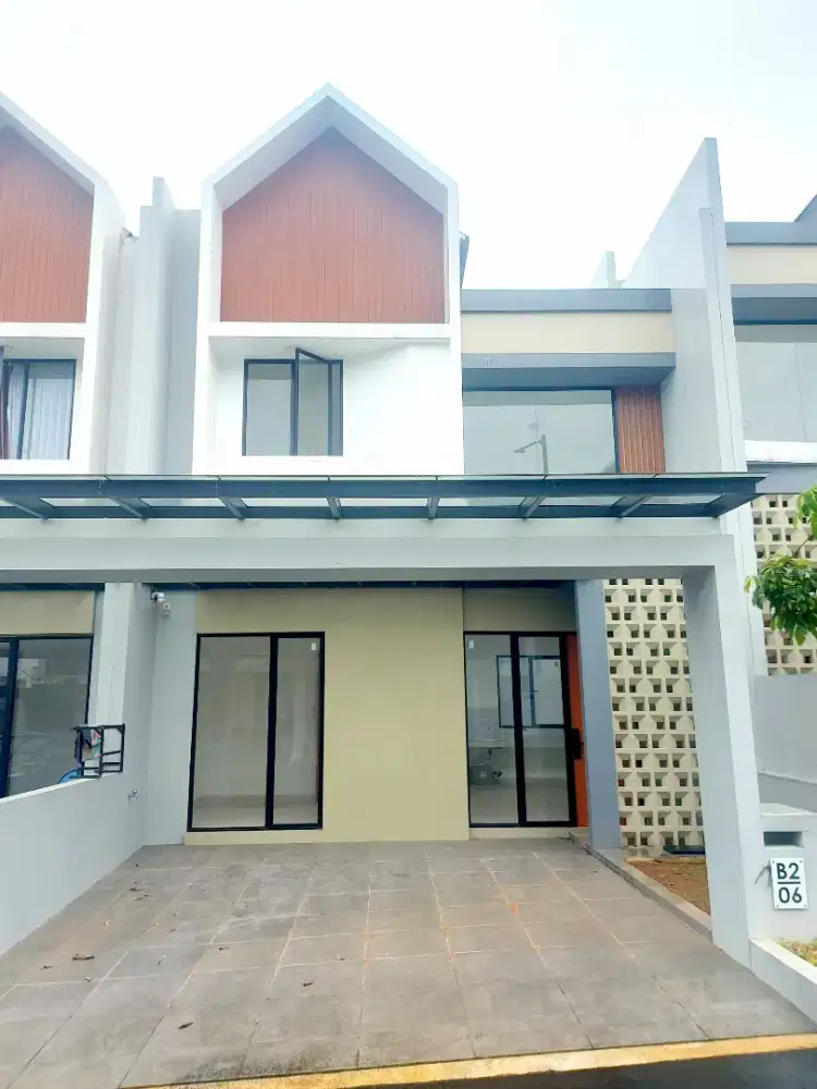 Over Kredit 65JT Rumah 2 Lantai Cantik di Varana Golf Estate, Tapos