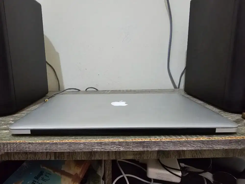 Jual Macbook Pro retina 15 Inch 2013 A1398