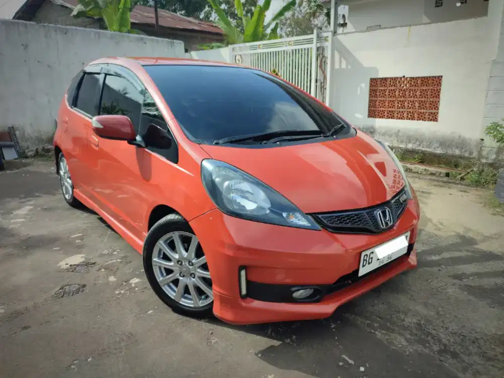 Honda jazz RS Automatic thn 2013
