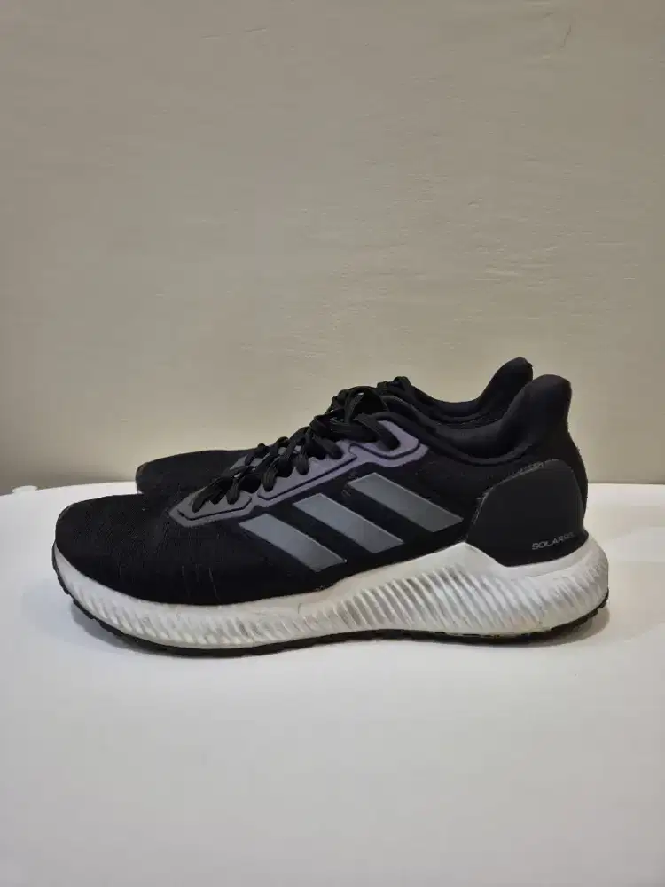 Sepatu Adidas Solar Ride ukuran 42