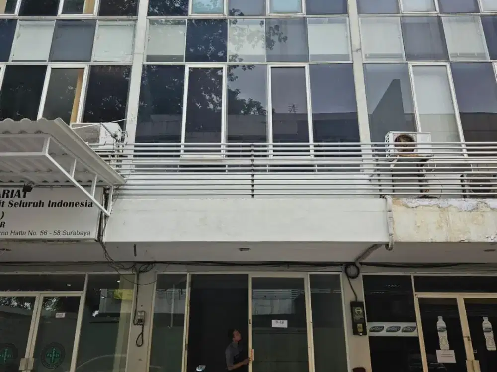 DIJUAL RUKO 3 LANTAI ESTE MERR