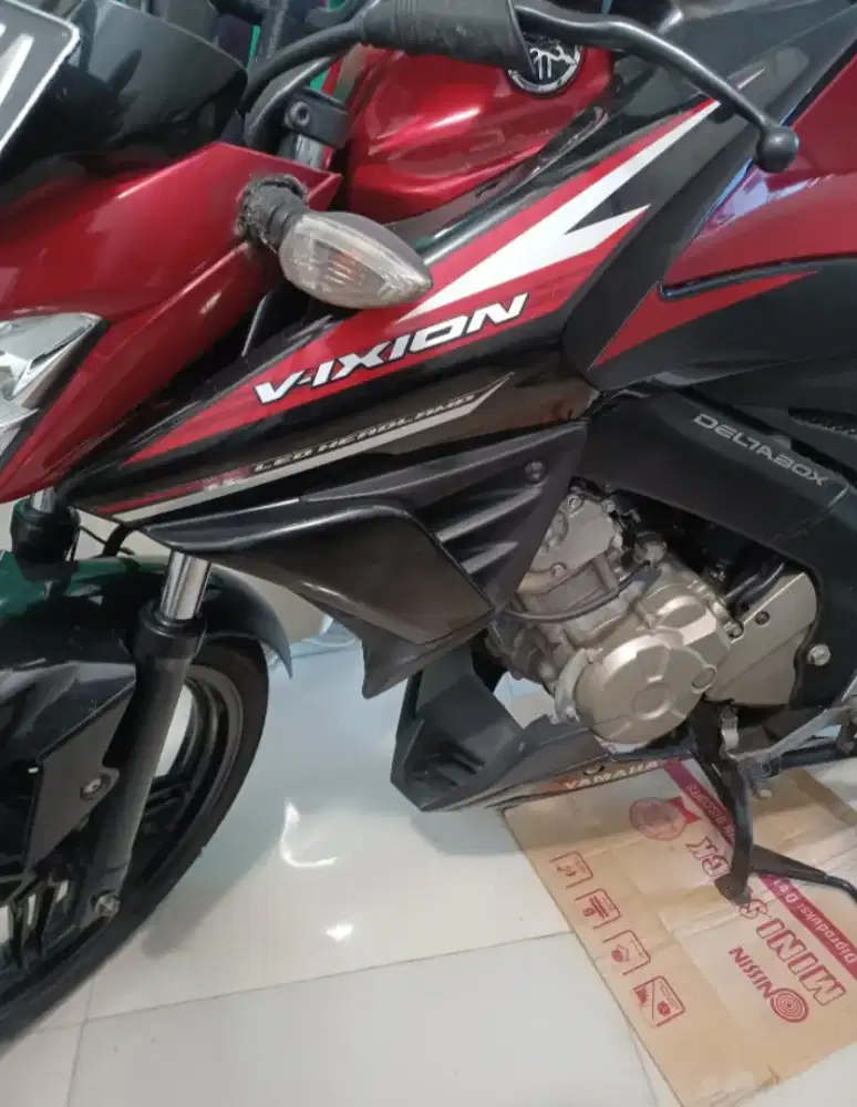 Jual YAMAHA VIXION 2017 surat komplit kondisi oke H Semarang