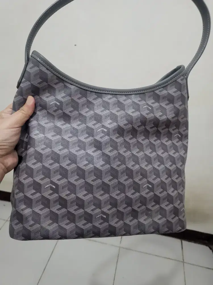 Tas ChristyNg (Alesso medium) original