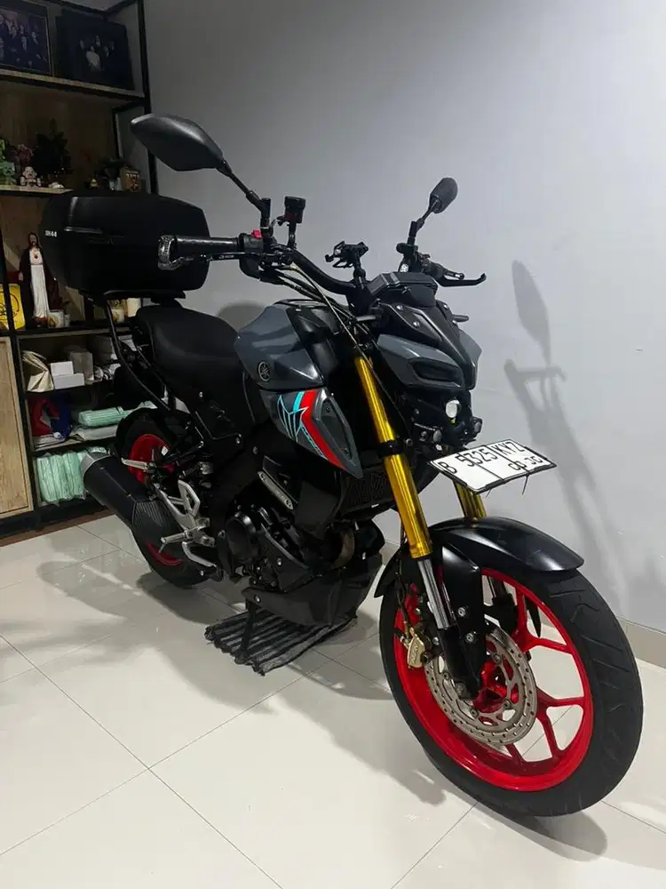 Yamaha MT15 Metallic Dark Gray 2021