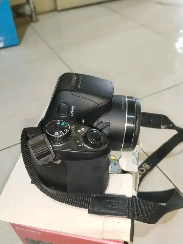 Dijual aja sony Cyber shoot dsc-h300