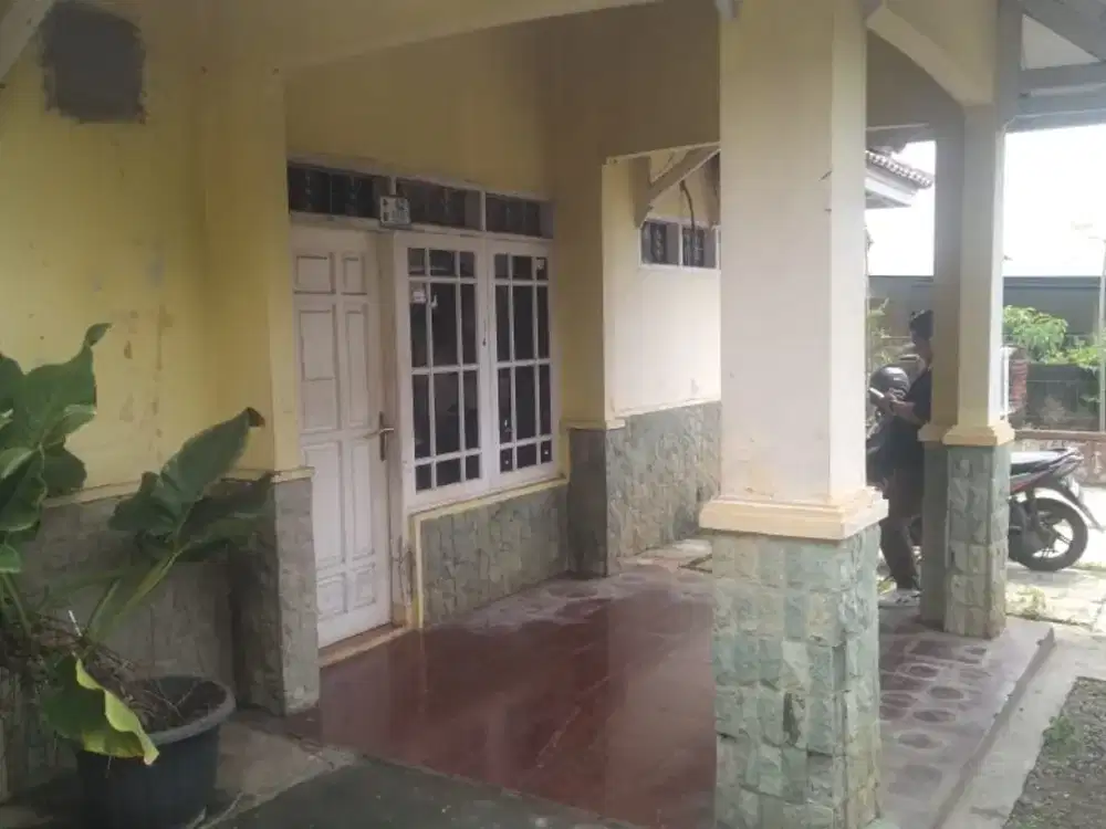 Dijual Rumah di Bawah Harga Pasar, Kawasan Padat Penduduk Sukmajaya, Depok