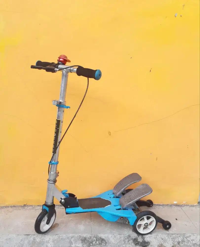 Skuter Injak Pedal Merk Scooter