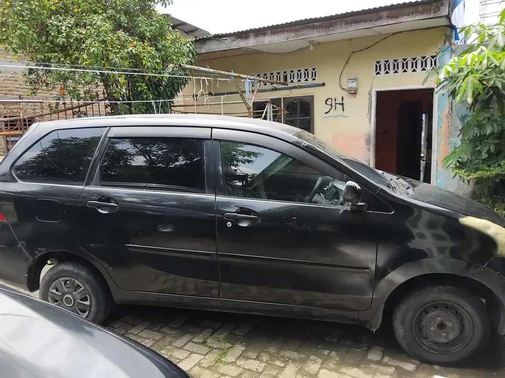 Dijual Murah Daihatsu Xenia 2013 Bensin