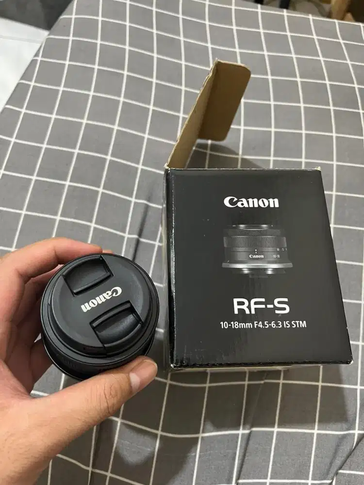 Lensa Canon RF-S 10-18mm F4.5-6.3 IS STM