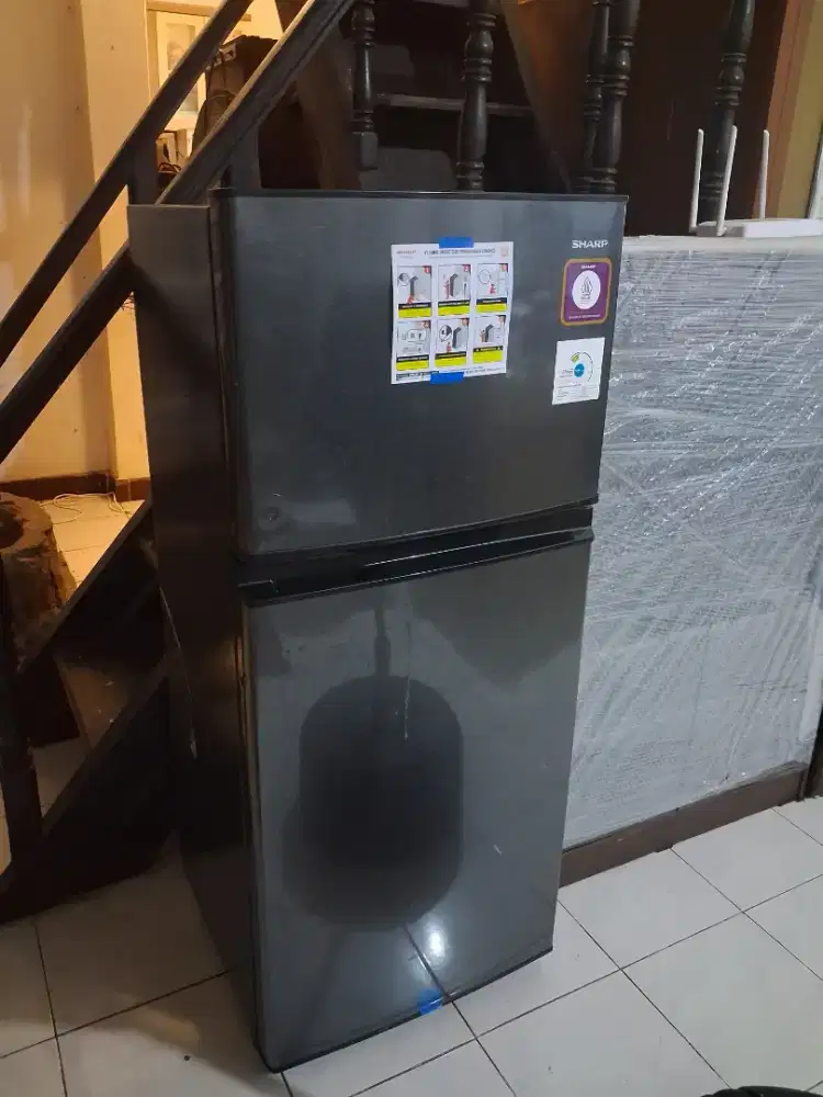 Kulkas Sharp 2 Pintu