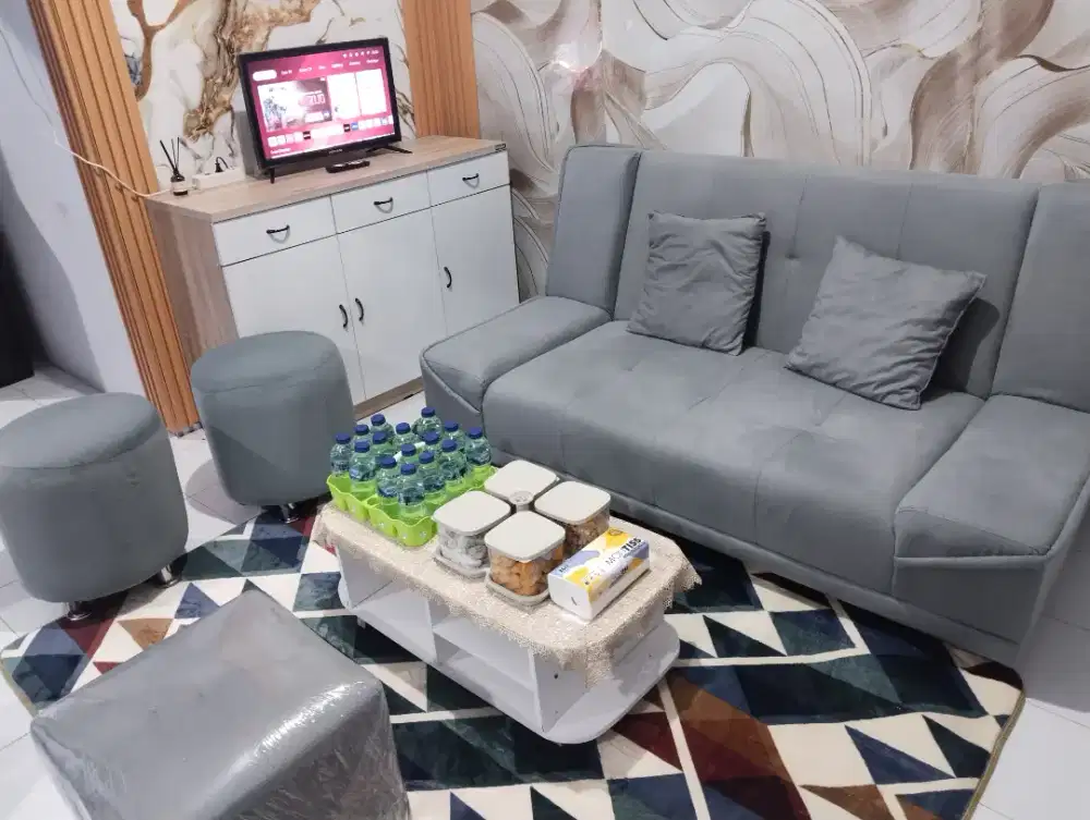 Disewakan Bulanan Rumah Ada AC Wifi TV Kulkas Mesin Cuci Toilet Kompor