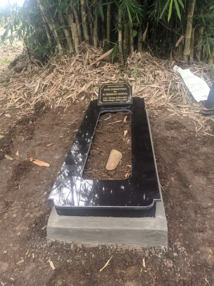 nisan dan makam
