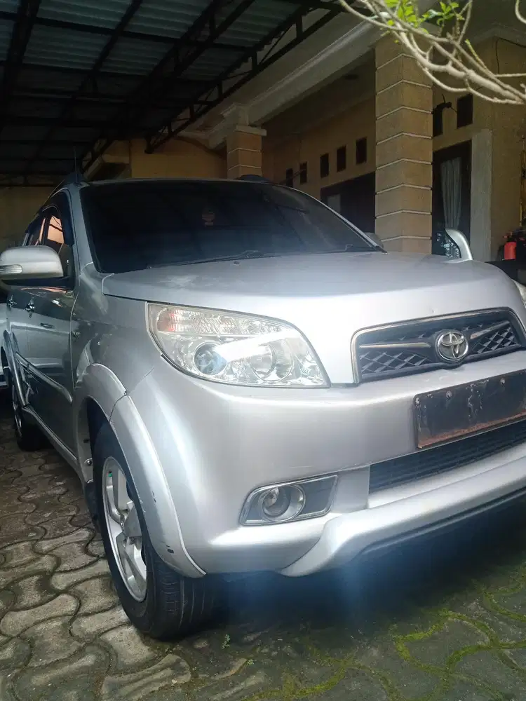 Toyota Rush 1.5 G AT 2010