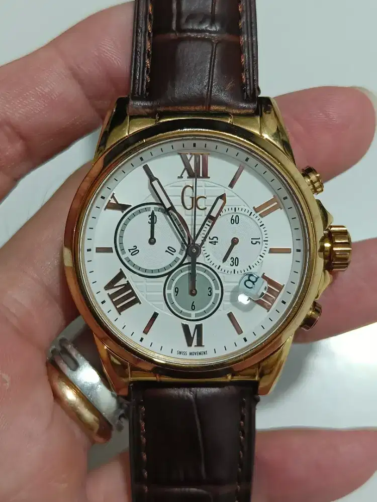 GC guess Collection Esquire Chronograph Y08006G1 original Bekas bagus