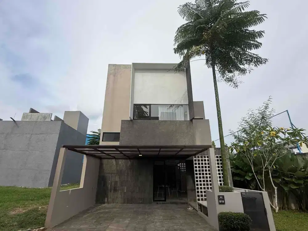 Rumah Modern Tropical Dekat Exit Tol BSD Serpong