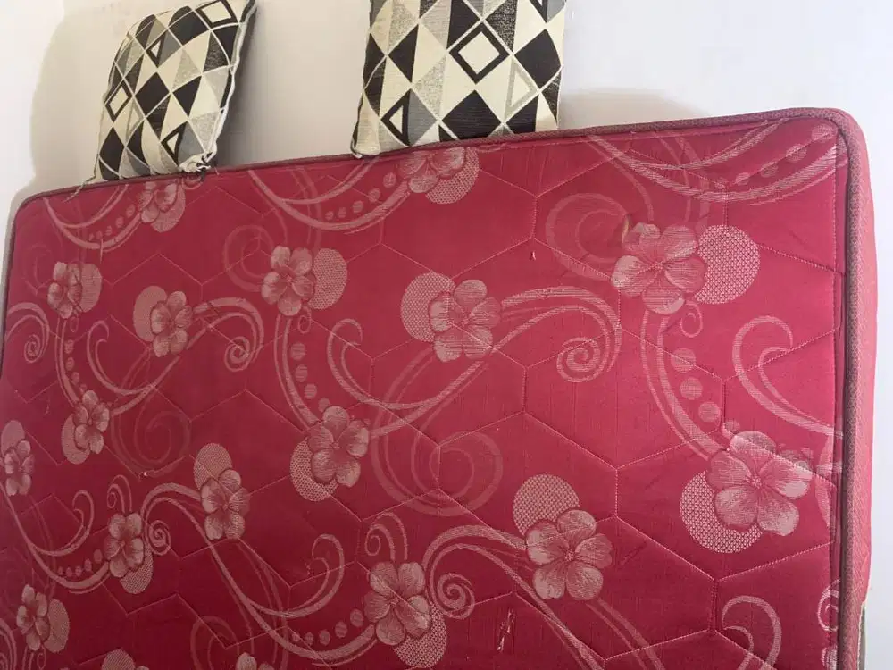 Kasur Springbed Guhdo uk. 180 x 200 CM