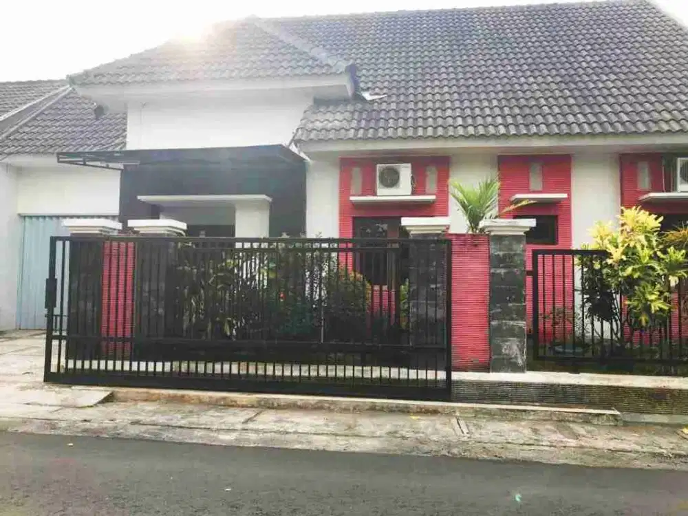 Rumah Cantik Dalam Perumahan di jl. Magelang km 3 Dekat SKE, TVRI Dan Malioboro